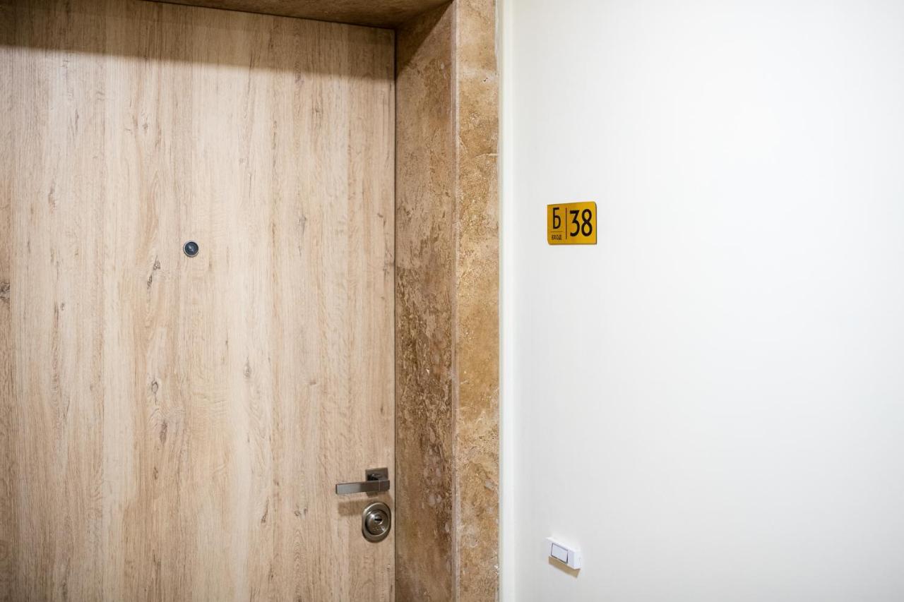 Ferienwohnung Sky Academic Warna Exterior foto